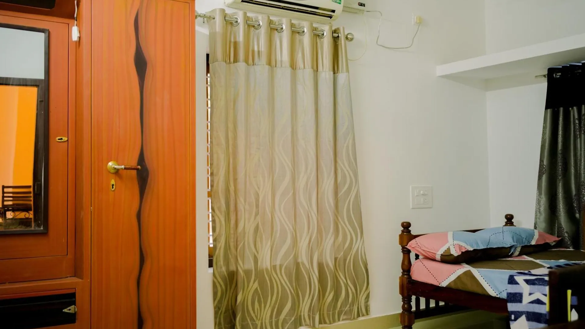 Varkala- Aroma Ac Pvt Villa Hammocks Kitchen Indie